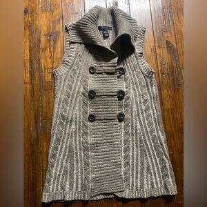 Tan and cream button up sleeveless sweater 
 size small petite